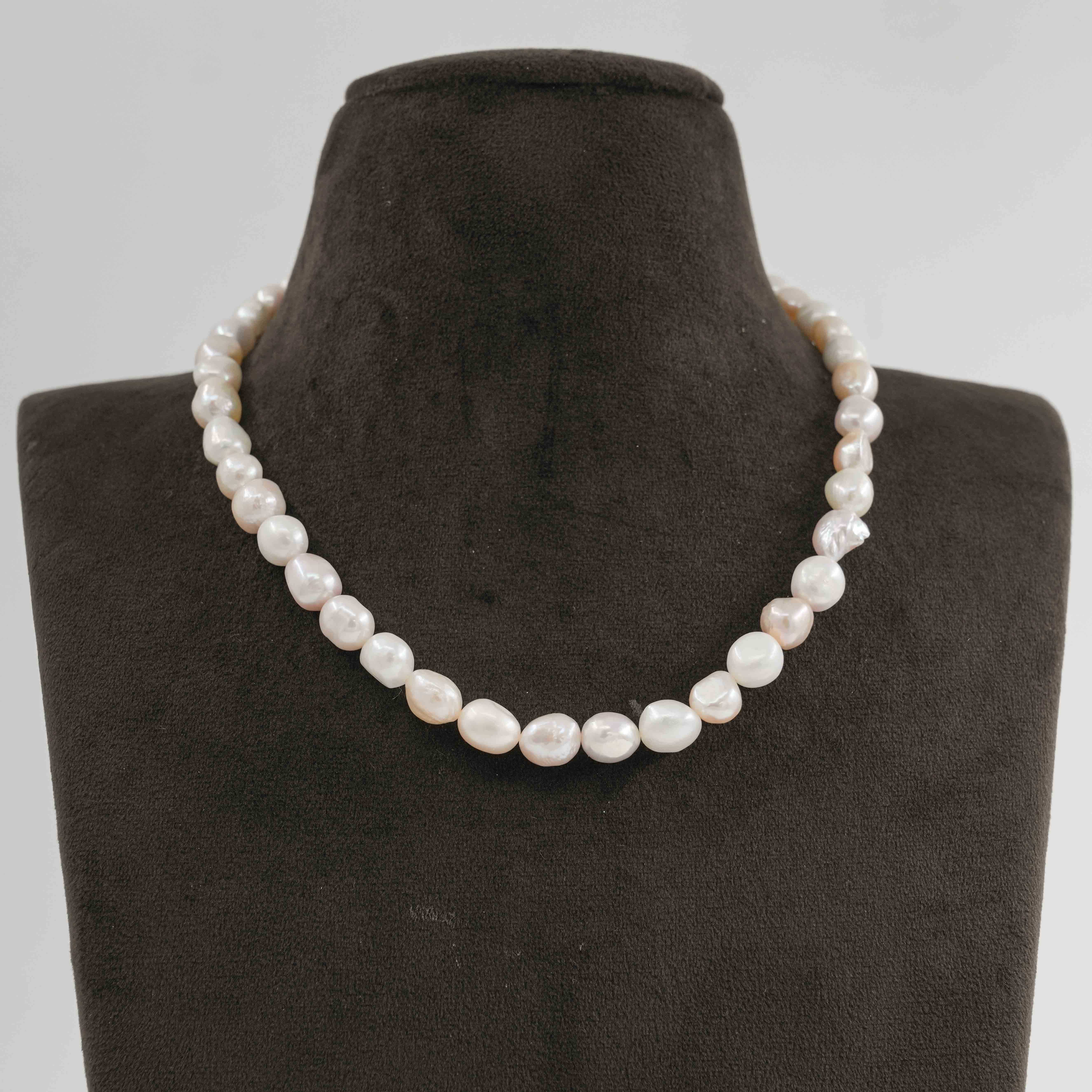 Baroque Shaded Single Layered Pearl Necklace